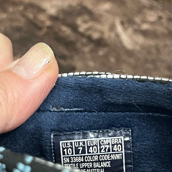 Skechers BOBS shades of blue Aztec design shoes - Picture 3 of 6